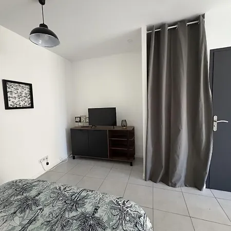 Moderne Centre Du Cres Apartment Le Cres